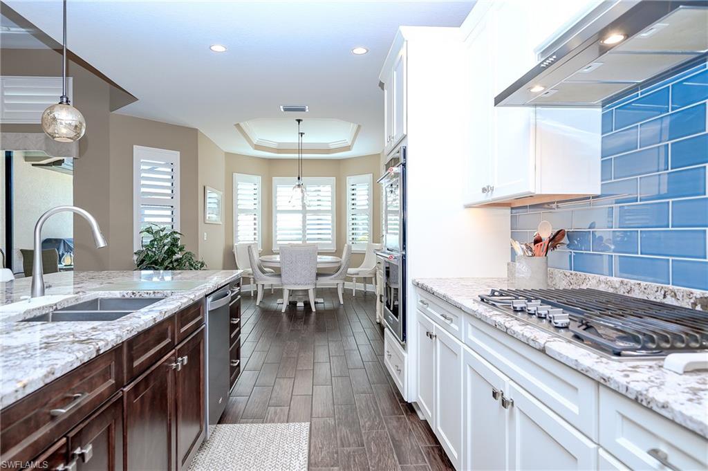 10505 Valencia Lakes DR photo 16