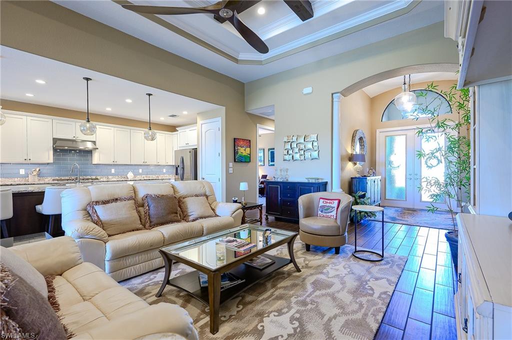 10505 Valencia Lakes DR photo 8