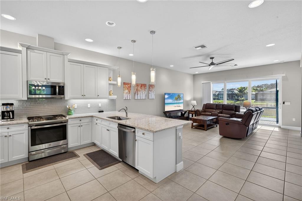 28532 Lobos CIR photo 7