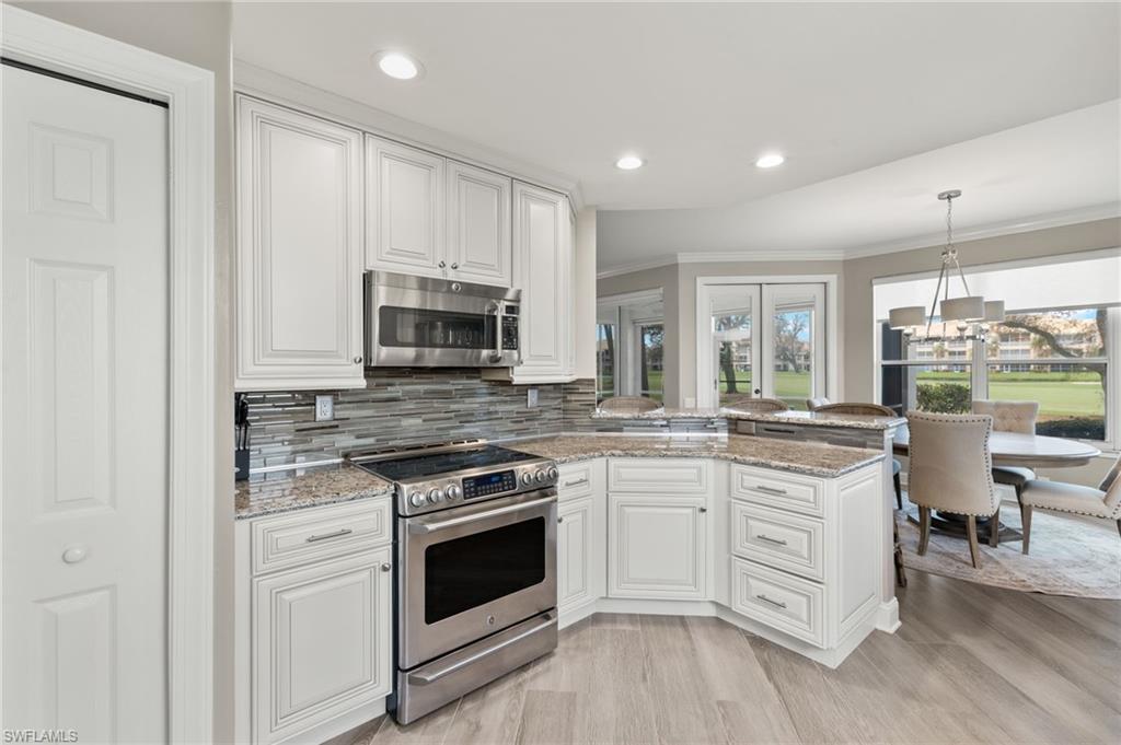 9201 Bayberry BEND 103 photo 11
