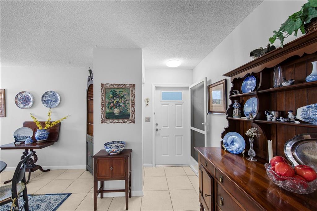 256 Palm DR 1