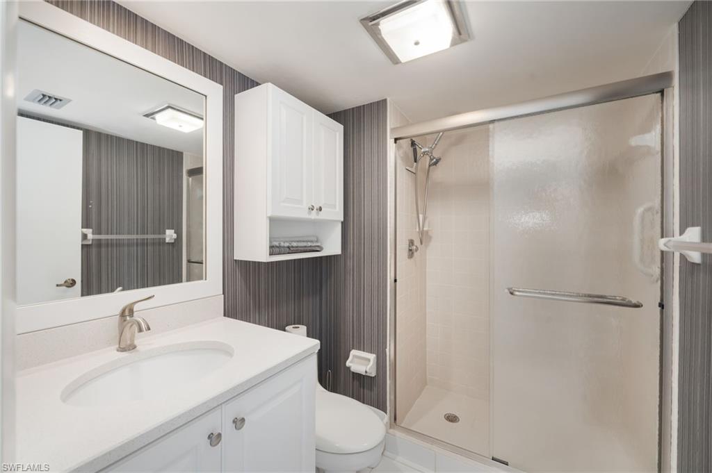 517 Lake Louise CIR 201 photo 19