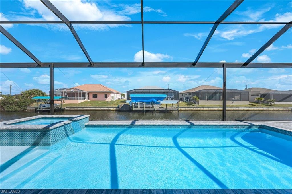 inground pool with Panoramic screens