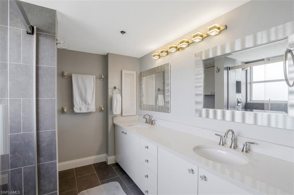 5501 Heron Pt DR 201 photo 16