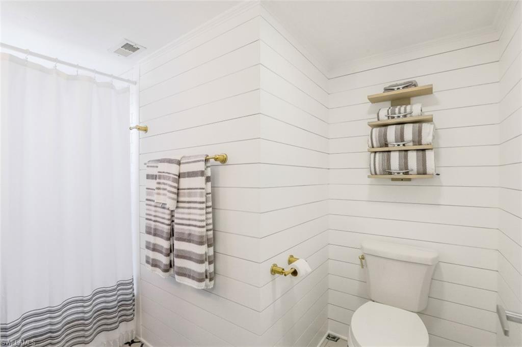 5501 Heron Pt DR 201 photo 19