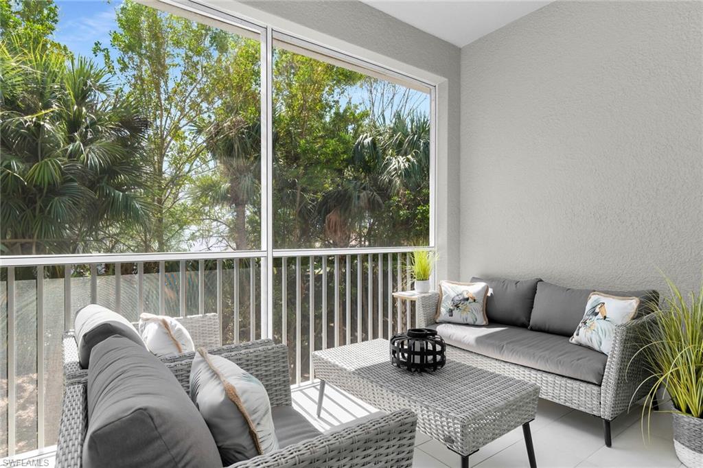 SCREENED BALCONY