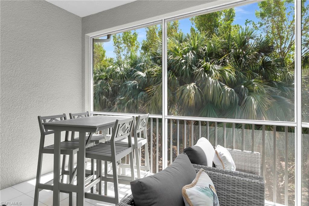 SCREENED BALCONY