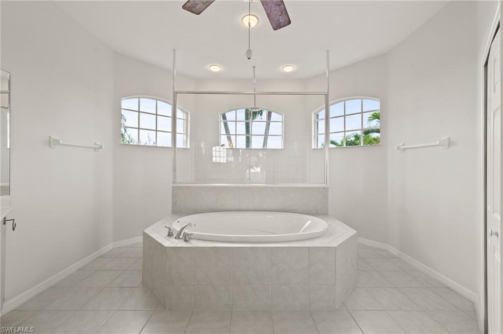 2727 NW 45th PL photo 8