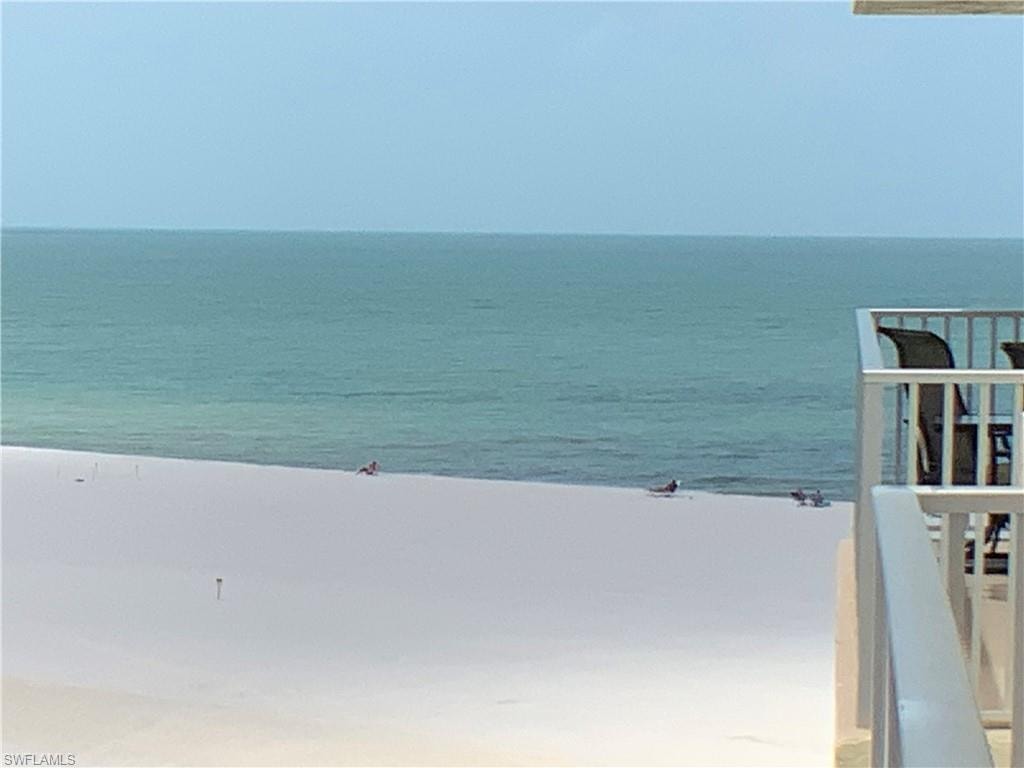 White sands and blue gulf warm waters steps to sand