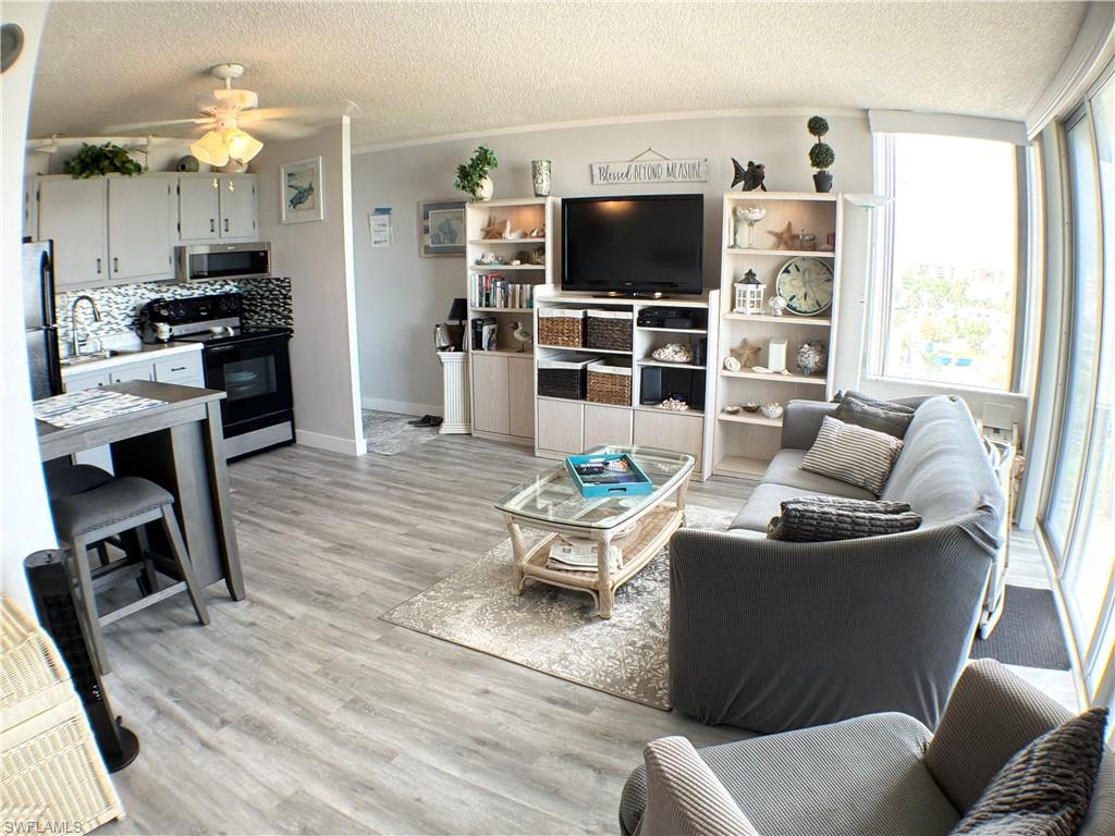 7330 Estero BLVD 508 photo 9
