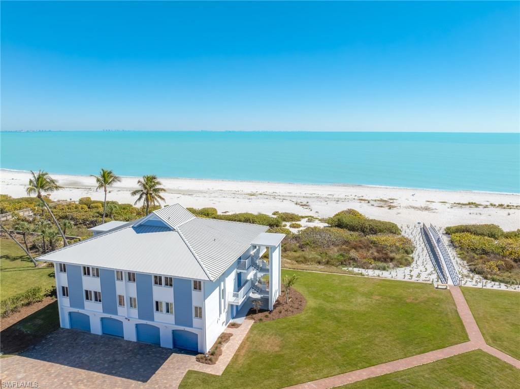 Bird's eye view of expansive beach