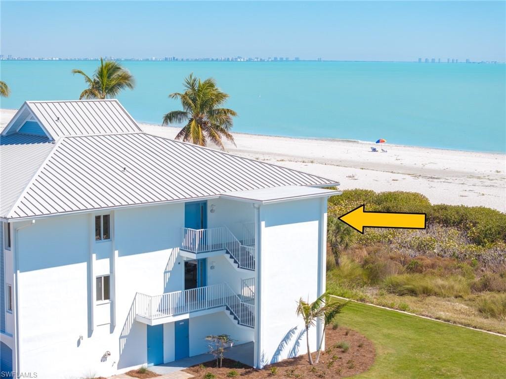 Bird's eye view of unending shoreline