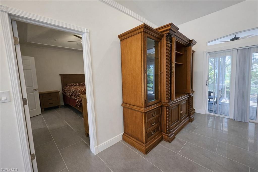 1440 Graham CIR photo 11