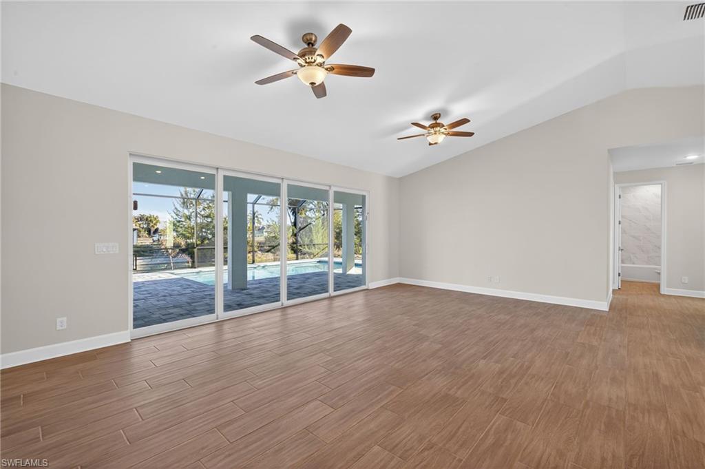 615 SW 26th TER