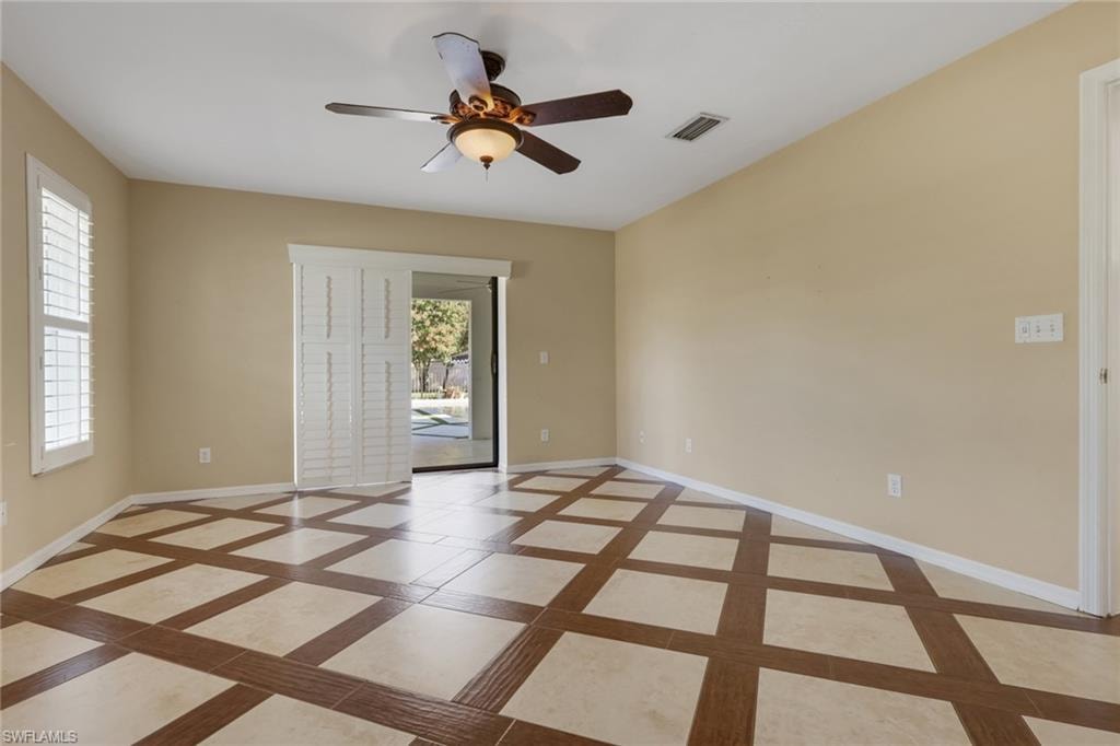 10450 Windsor WAY photo 28