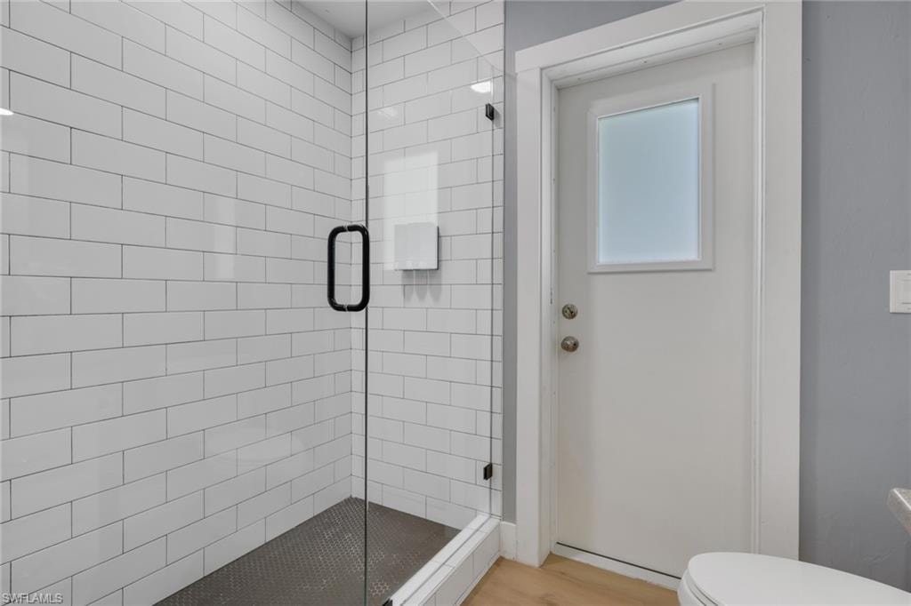 10450 Windsor WAY photo 37