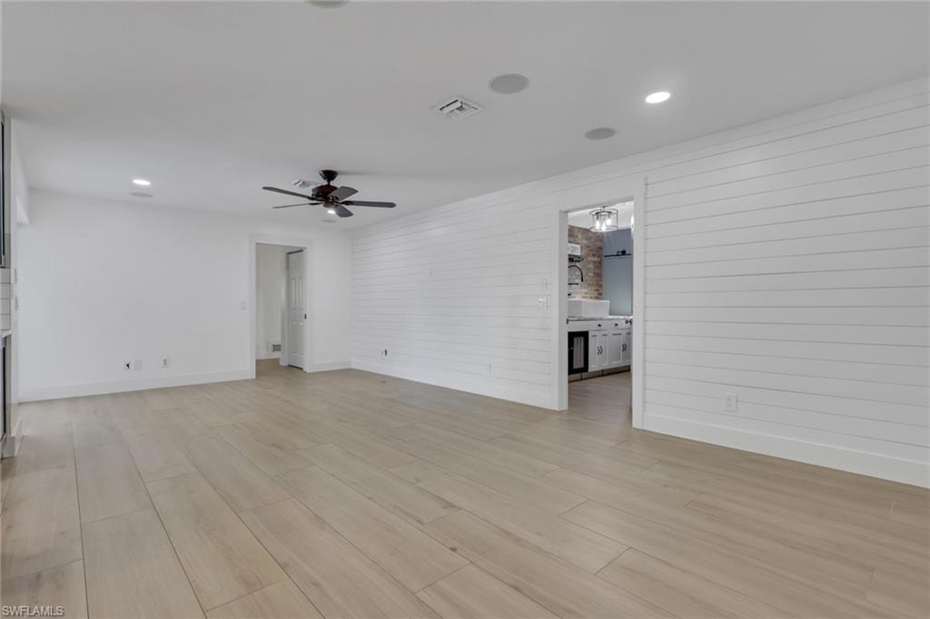 10450 Windsor WAY photo 21