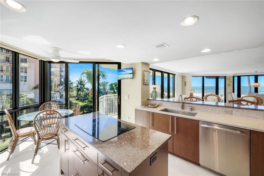 520 Collier BLVD 301 photo 13
