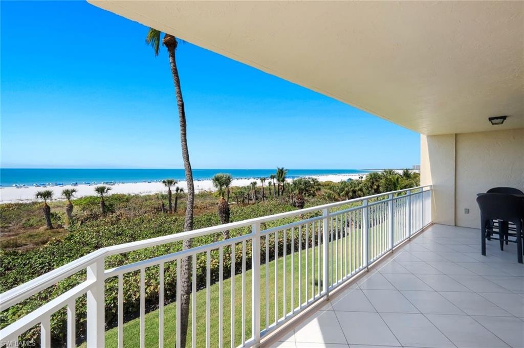 520 Collier BLVD 301 photo 36