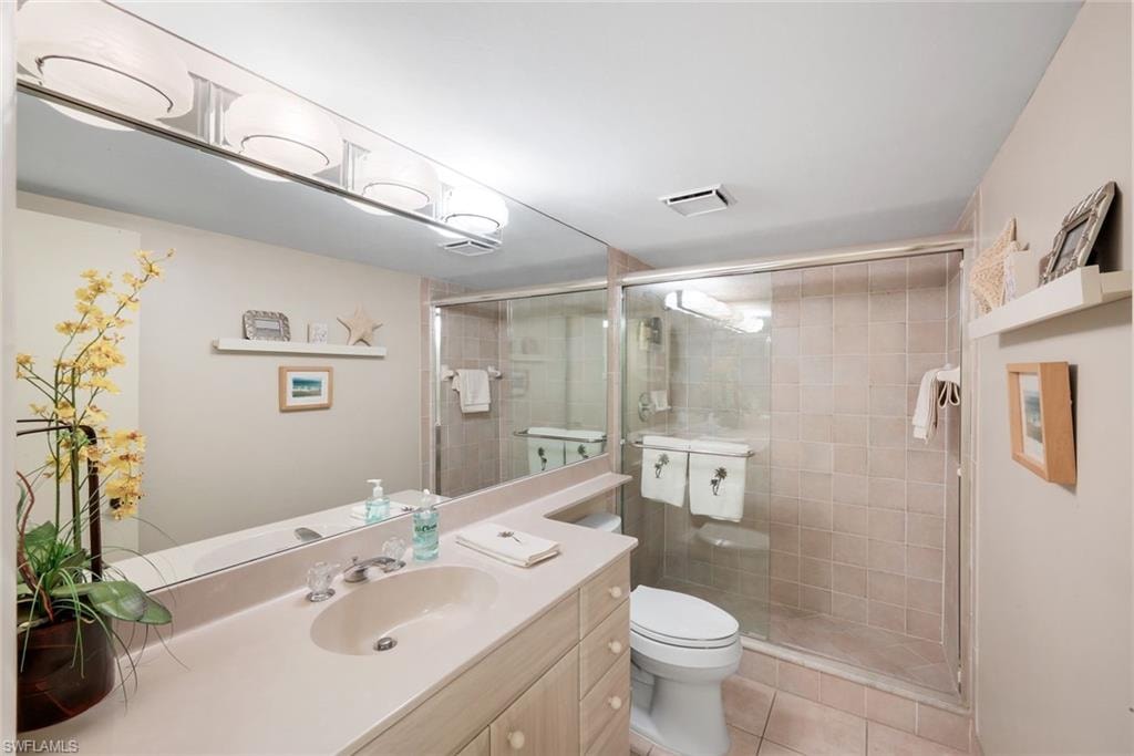 520 Collier BLVD 301 photo 30