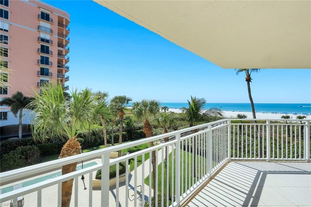 520 Collier BLVD 301 photo 34