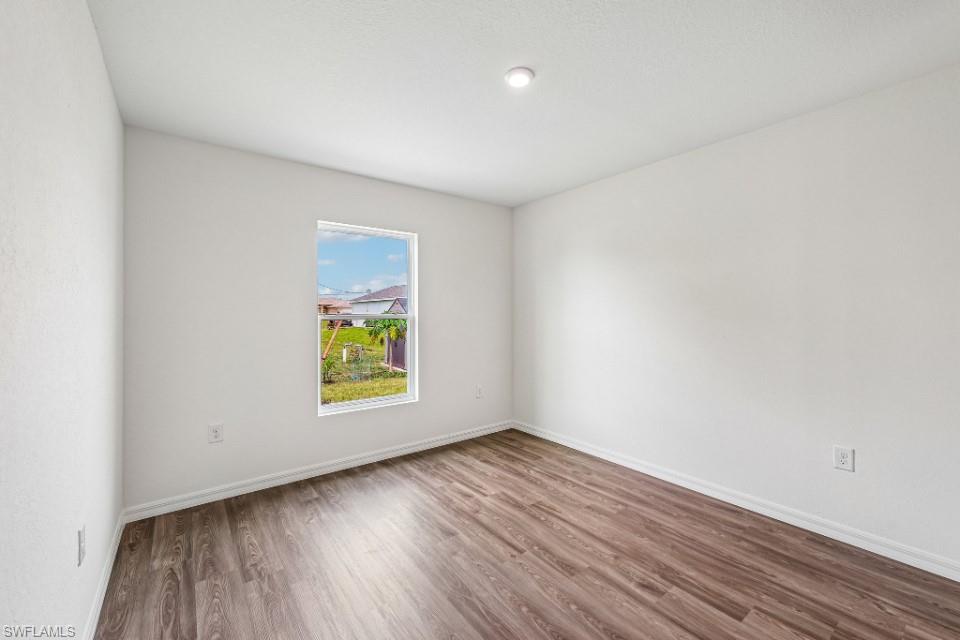 16057 MINORCA DR photo 13