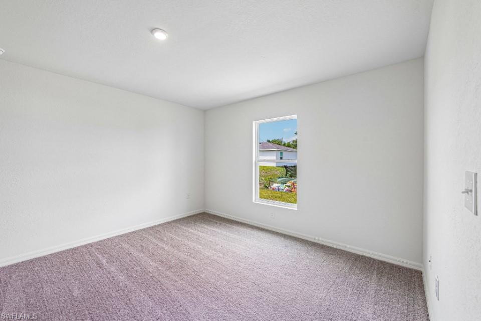 16057 MINORCA DR photo 11