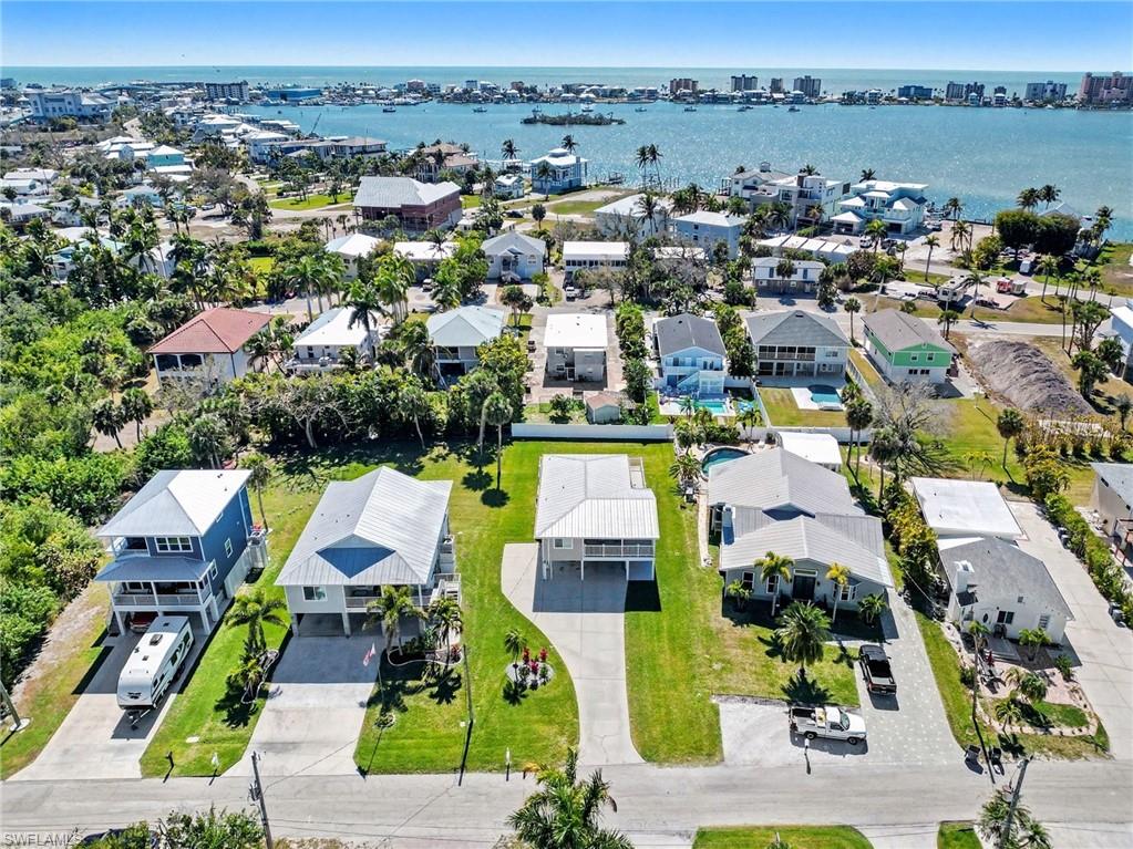 Location! Location! Leave the car and traffic behind and walk to the beach.