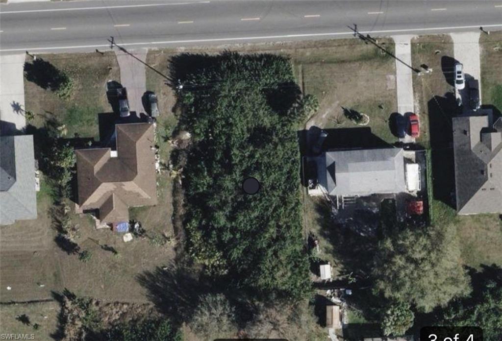 Aerial view of property and surrounding area