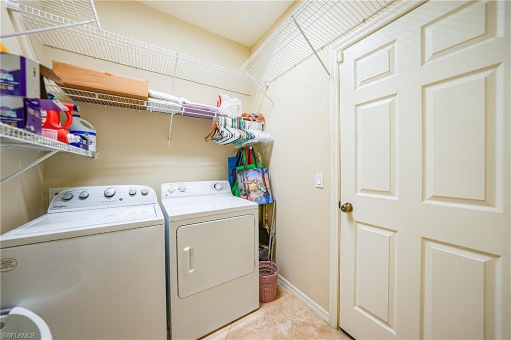 2454 Blackburn CIR photo 23