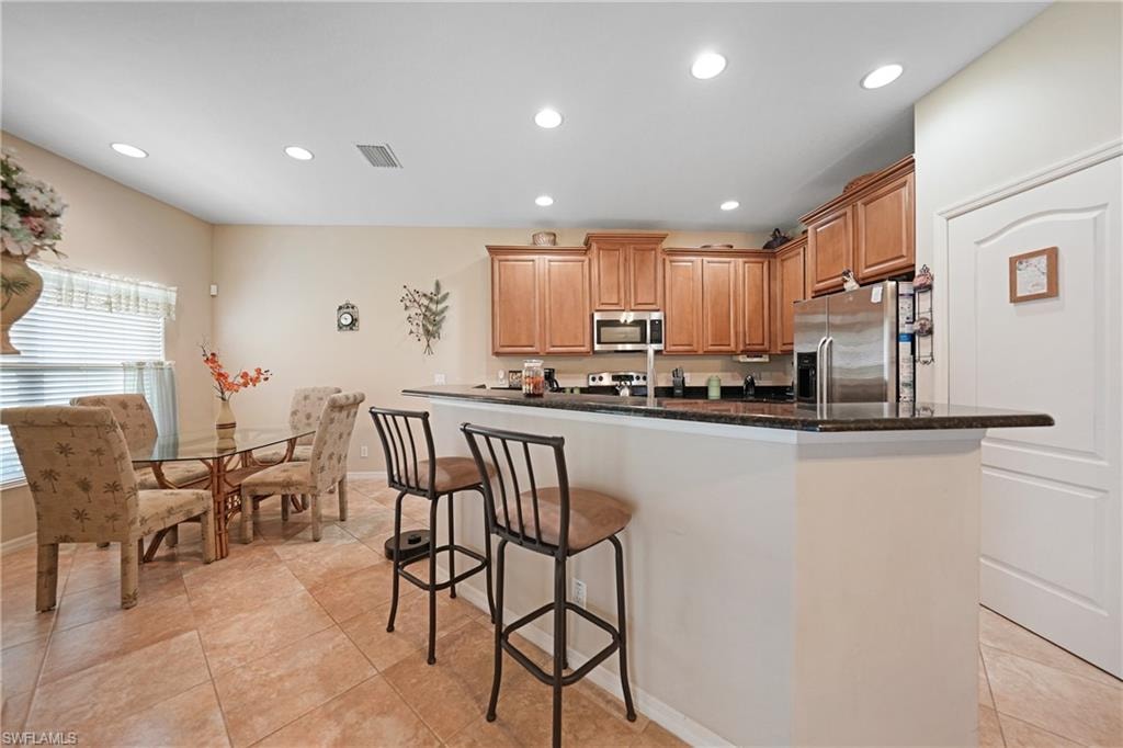 2454 Blackburn CIR photo 6