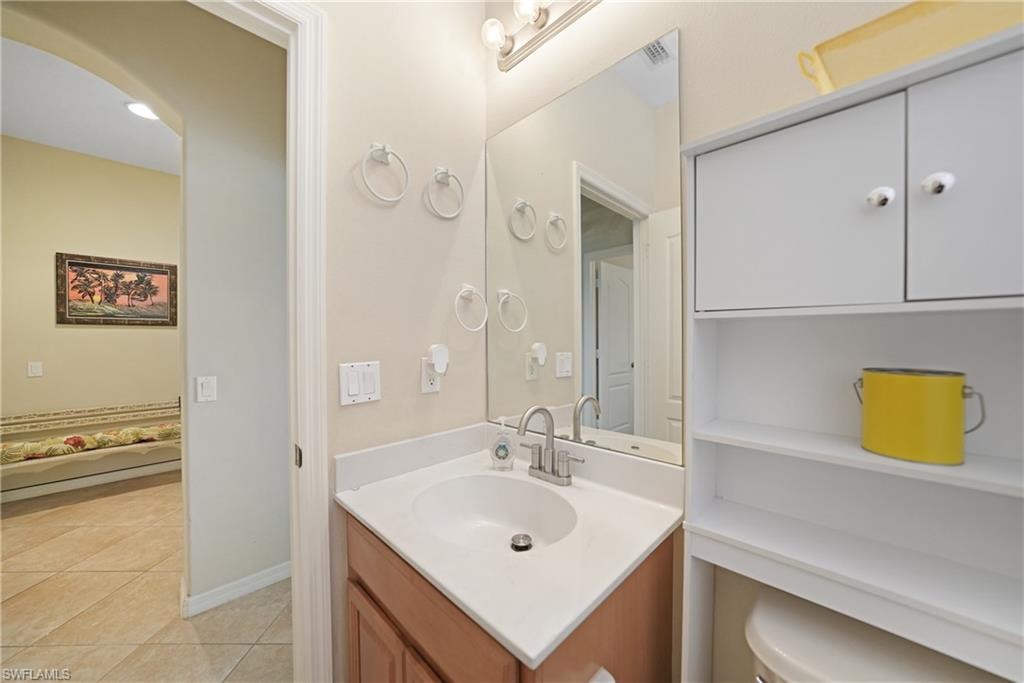 2454 Blackburn CIR photo 17