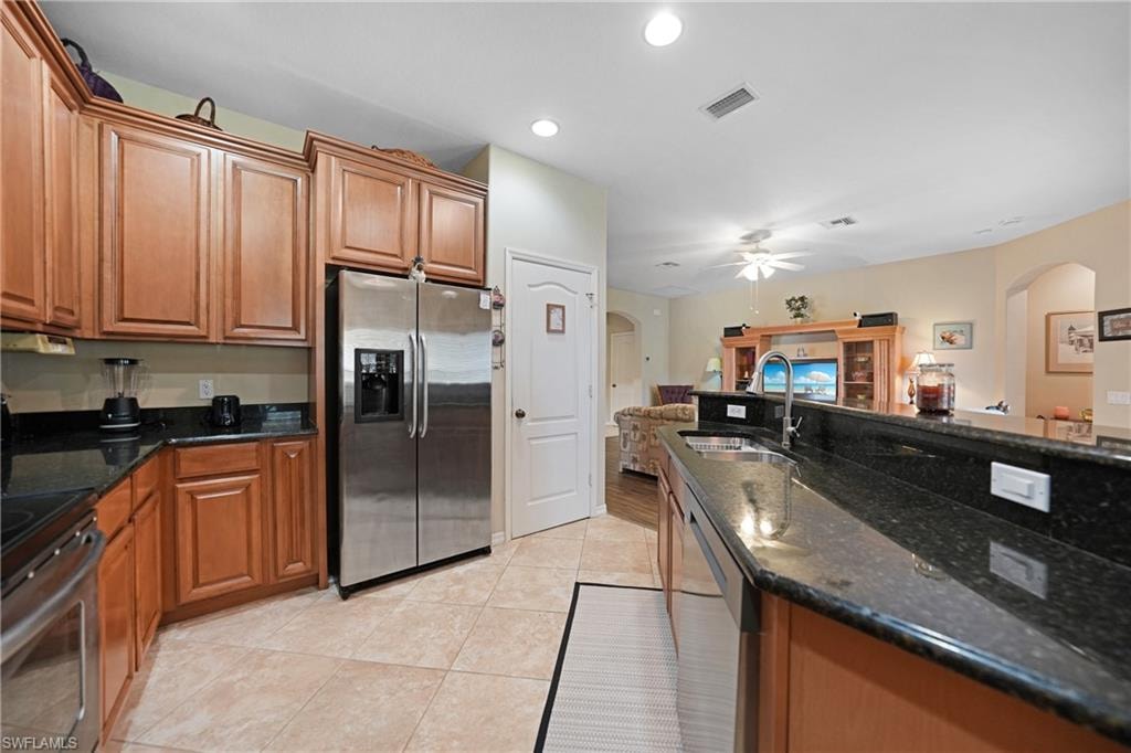 2454 Blackburn CIR