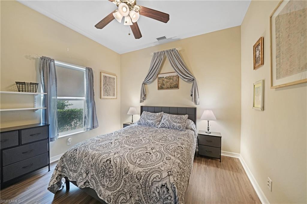 2454 Blackburn CIR photo 18