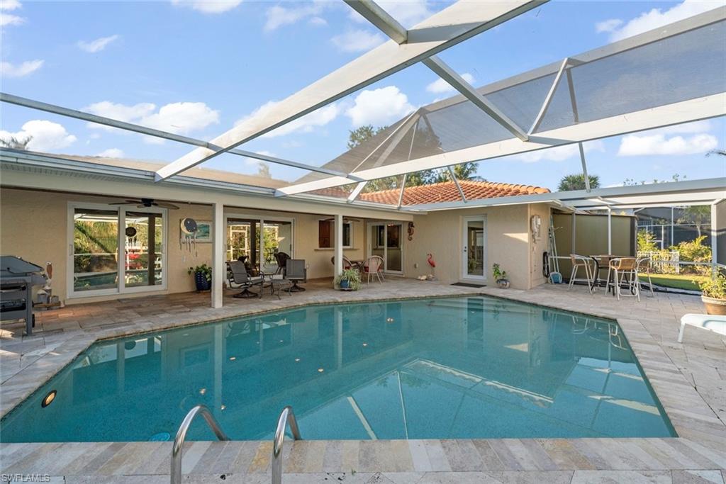 Lanai & Pool