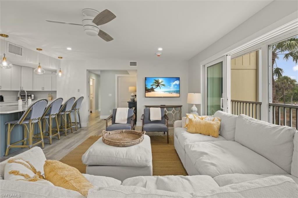 585 Gulf DR A2