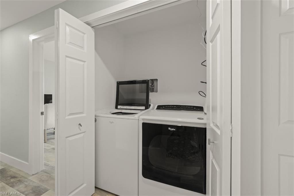 585 Gulf DR A2 photo 32