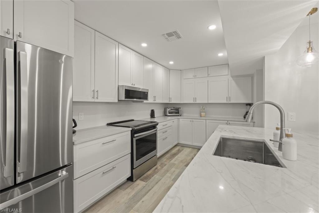 585 Gulf DR A2 photo 10