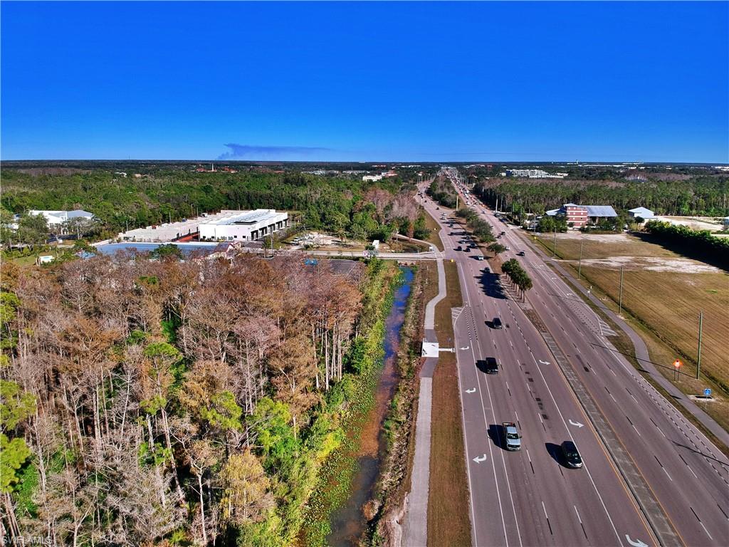 Aerial view of a Daniels pk