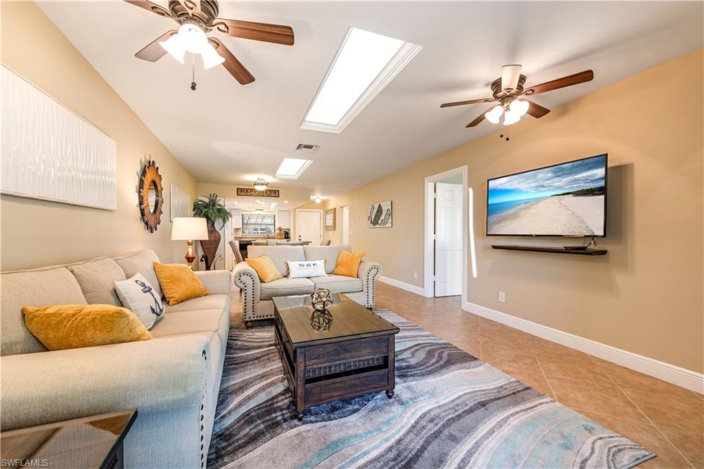 2/2 Duplex Sunset Side