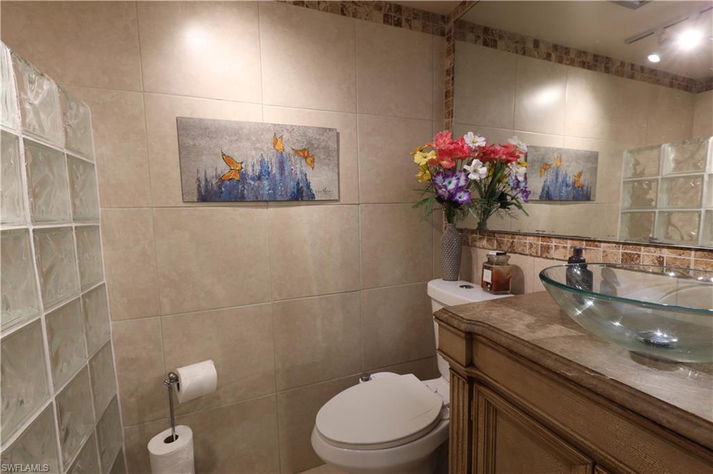 37 High Point CIR E 209 photo 12