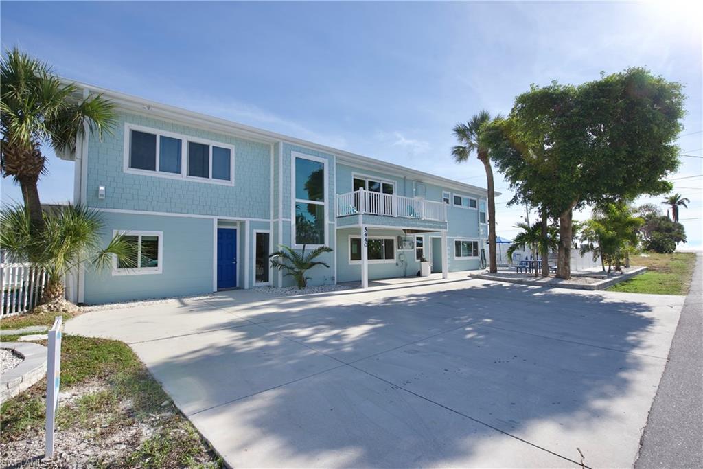 Spacious multi-family property in Fort Myers Beach - Virtually Edited Image