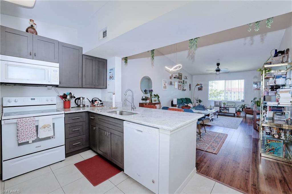 8294 Key Royal CIR 1633 photo 9