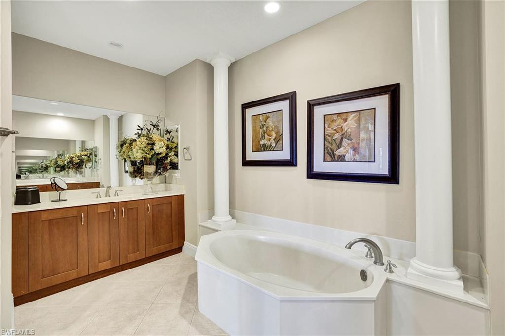 9234 Tesoro LN 101 photo 16