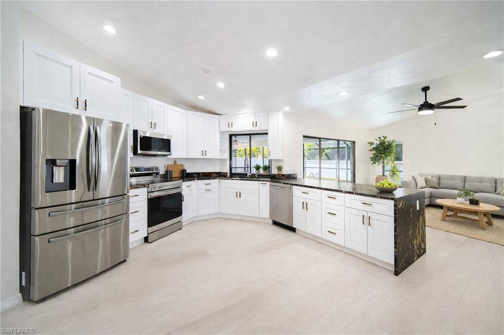 10731 Regent CIR