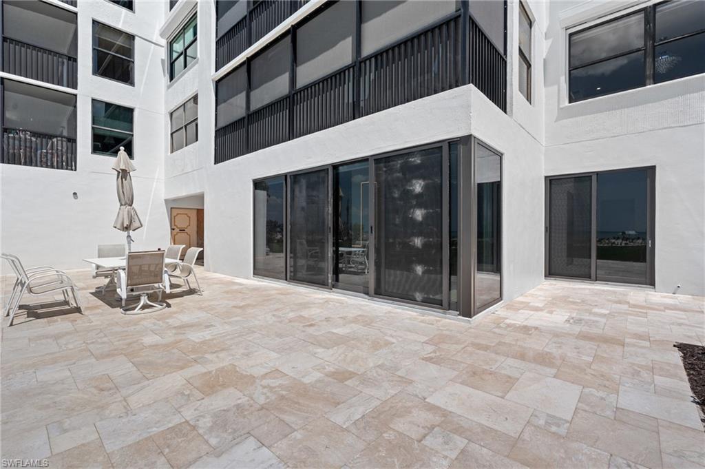 View of patio / terrace with outdoor dining space