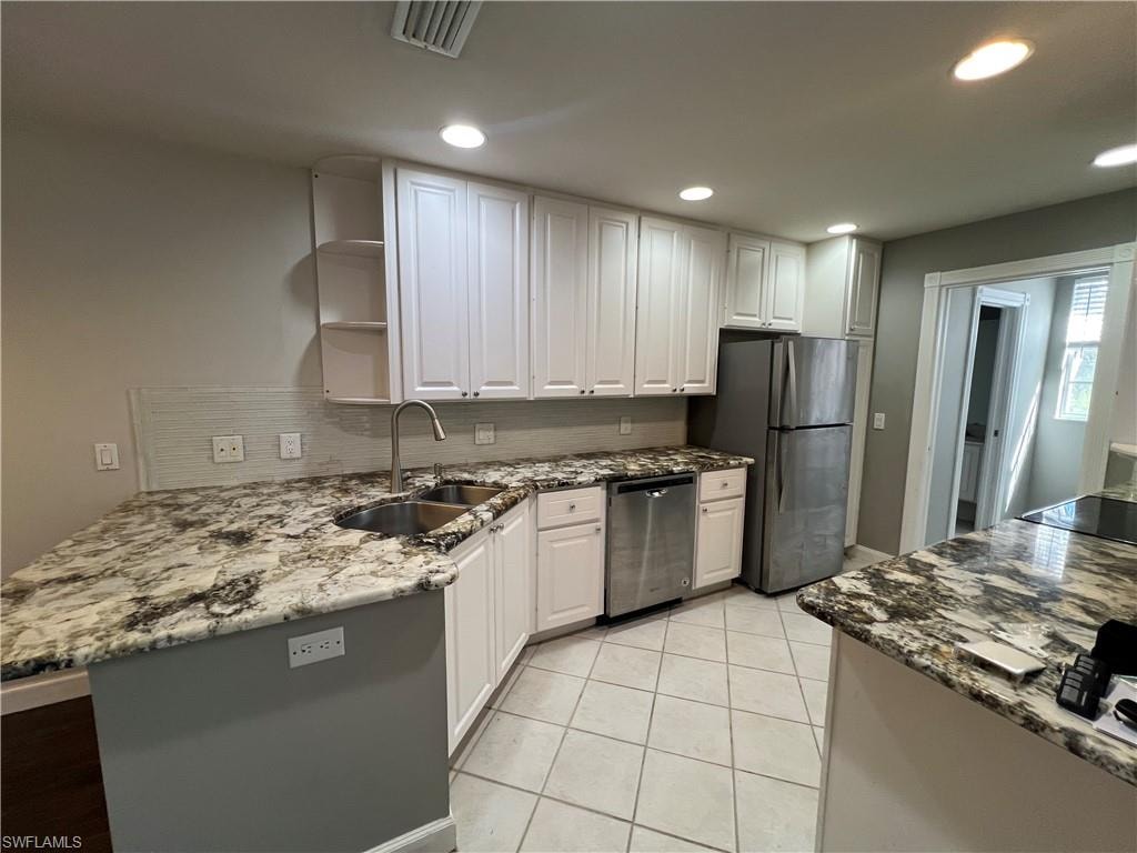 5365 Cove CIR 125 photo 19