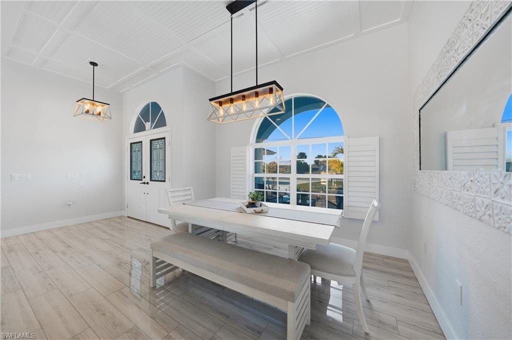 600 Royal Poinciana