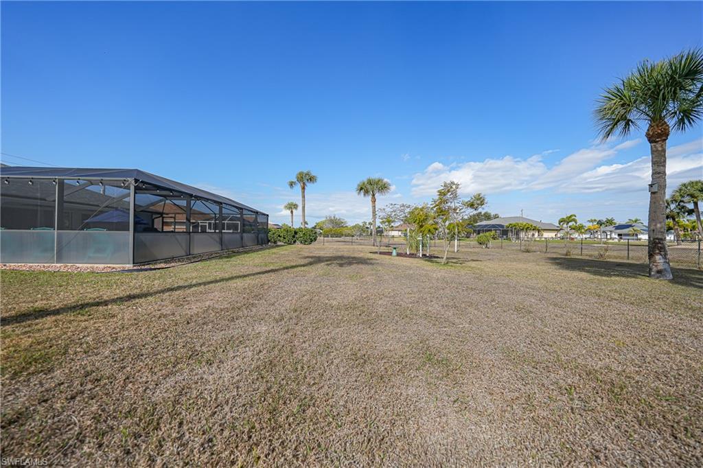 600 Royal Poinciana photo 38