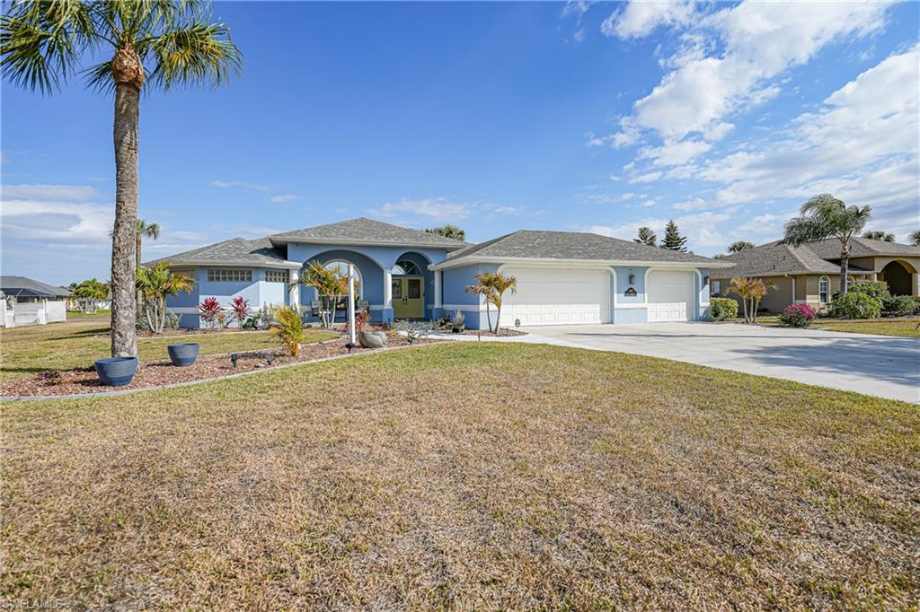 600 Royal Poinciana photo 41